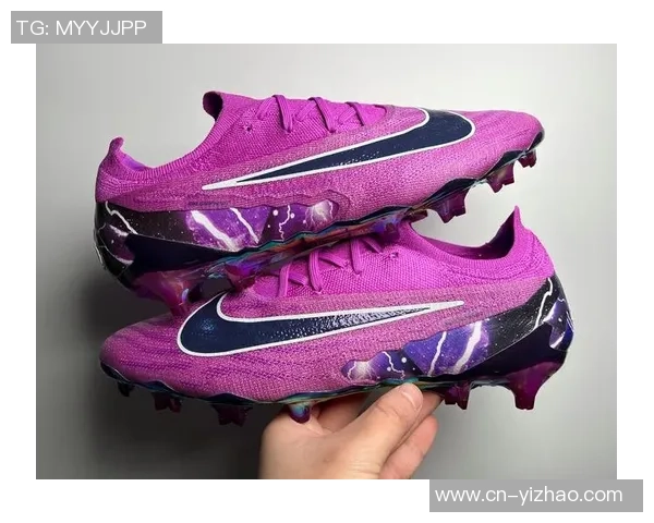 经典再现耐克老款足球鞋的魅力与时尚穿搭指南